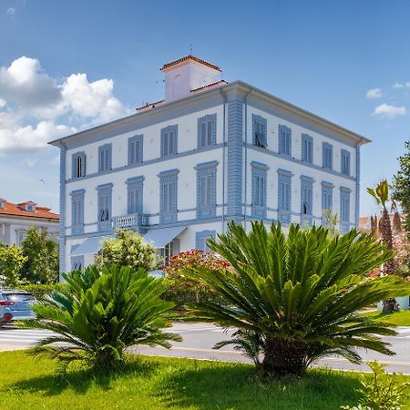 Hotel Tirreno Марина-ди-Масса Экстерьер фото