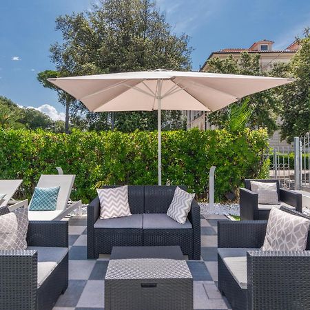 Hotel Tirreno Марина-ди-Масса Экстерьер фото