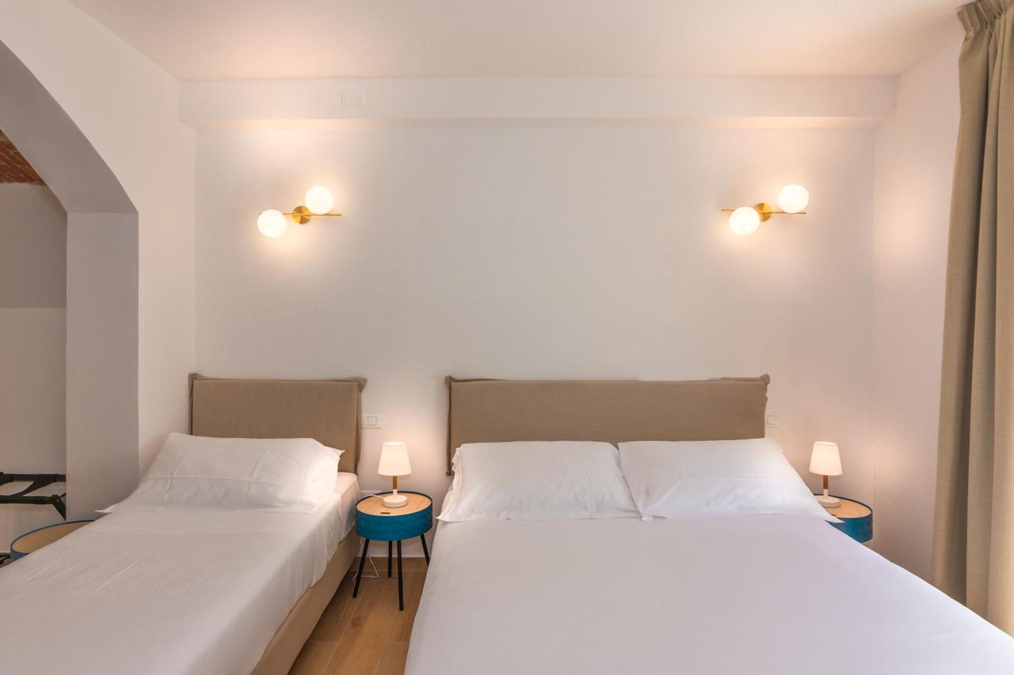 Hotel Tirreno Марина-ди-Масса Экстерьер фото
