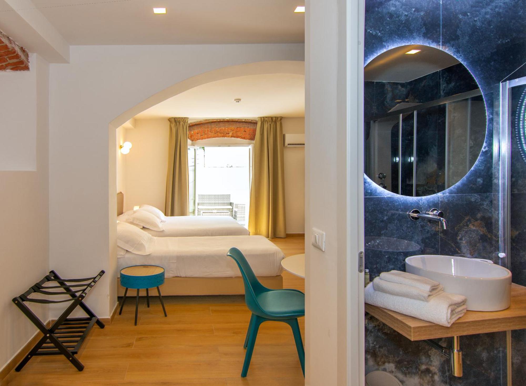 Hotel Tirreno Марина-ди-Масса Экстерьер фото