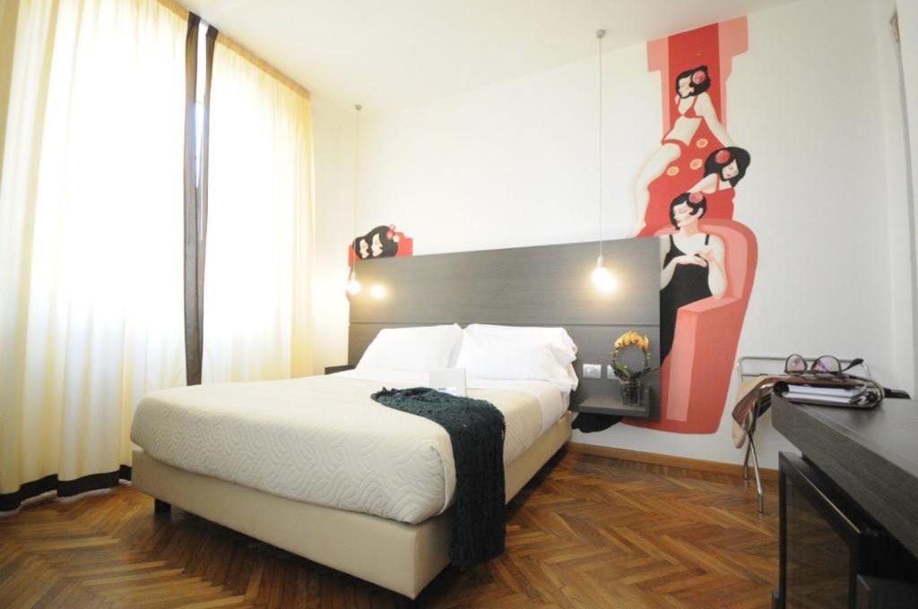 Hotel Tirreno Марина-ди-Масса Экстерьер фото