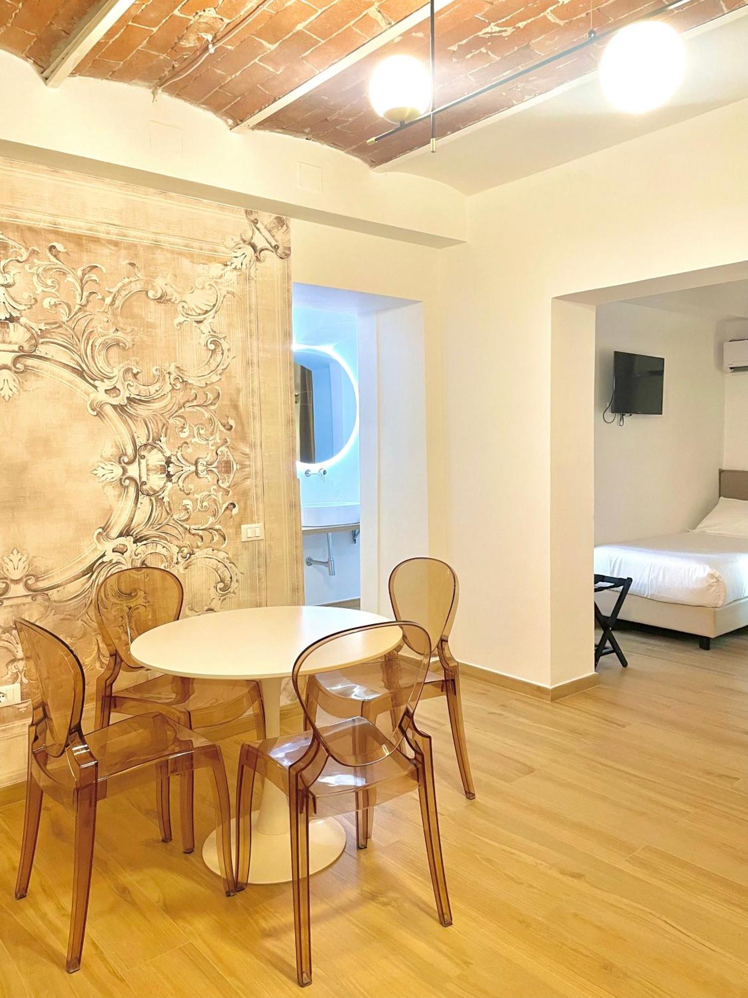 Hotel Tirreno Марина-ди-Масса Экстерьер фото